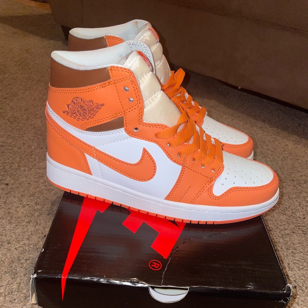 Air Jordan 1 High Zoom R2T